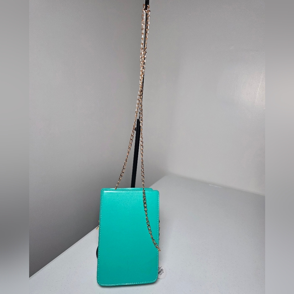 Turquoise Game Console Crossbody Bag with Gold Chain Strap - Picture 3 of 5